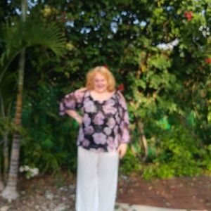 Meet your Posher, Cindy